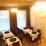 La Bohemia Hotel
