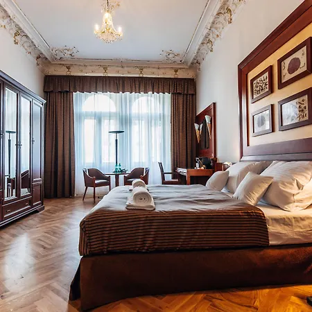 La Bohemia 4*