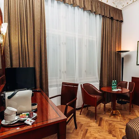 Hotel La Bohemia KLV