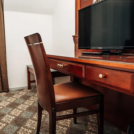 Hotel La Bohemia 4*