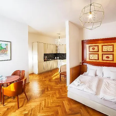 La Bohemia Hotel